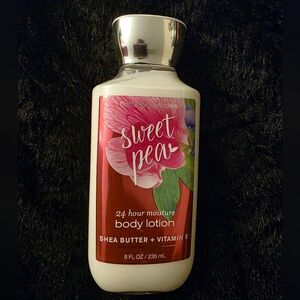 Bath & Body Works Sweet Pea Body Lotion - Red and Cream